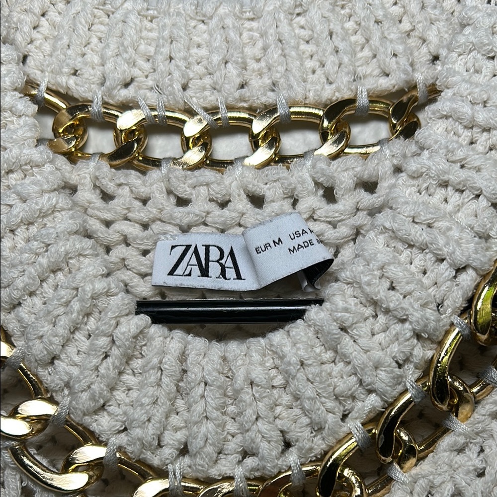 Chain Embellished Knit Sleeveless Top - Picture 2 of 7